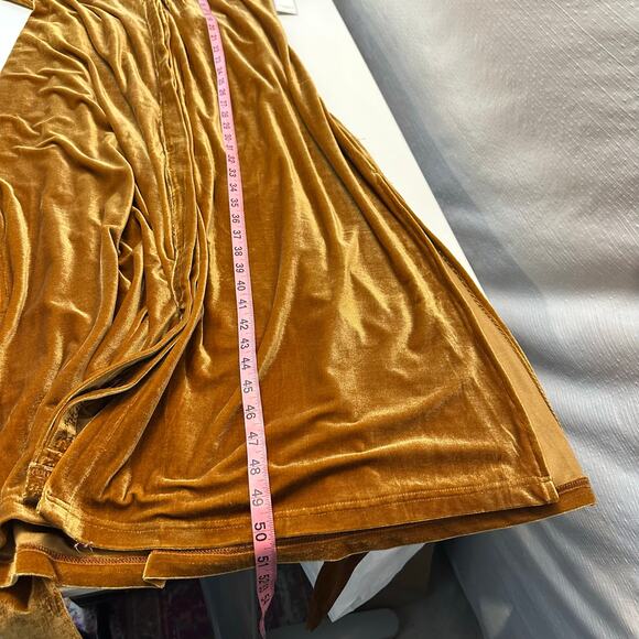 AURA Crushed Velvet Midi Shirt Dress Size S Belted Long Sleeve Honey Romantic - Picture 11 of 13